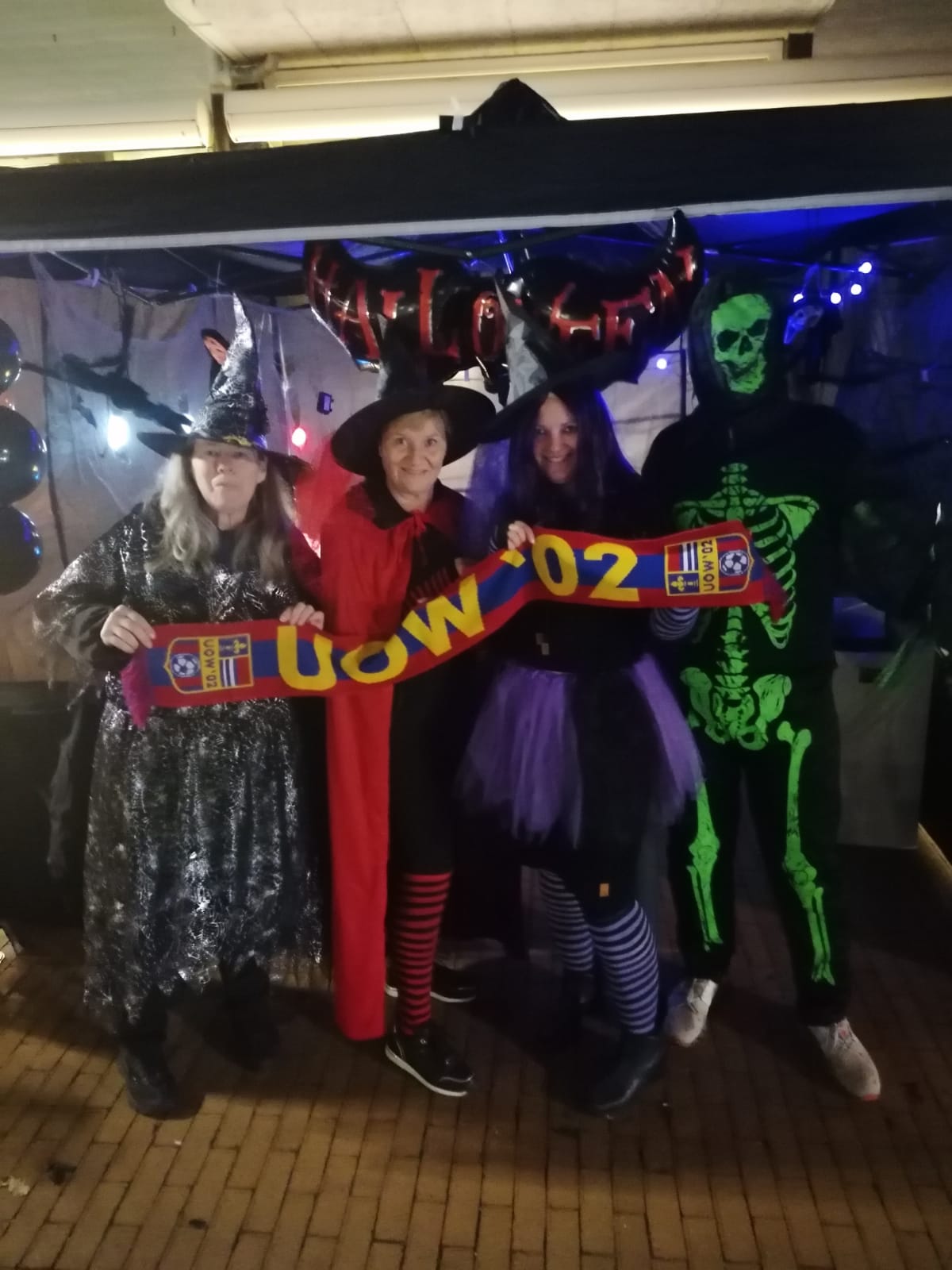UOW ‘02 griezelt mee tijdens de Halloween speurtocht in Waubach!