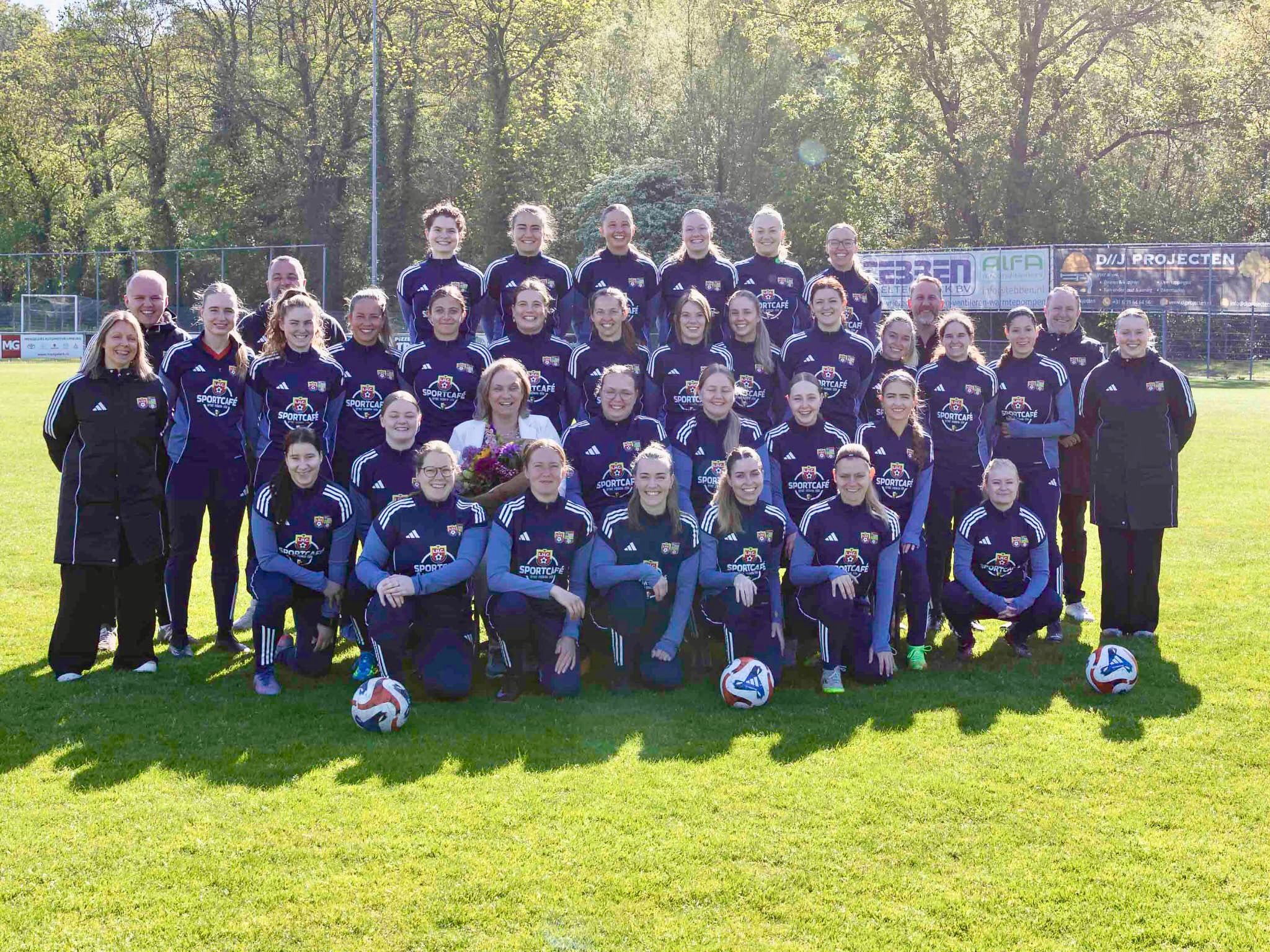 Nieuwe trainingspakken UOW '02'LHC VR1&2
